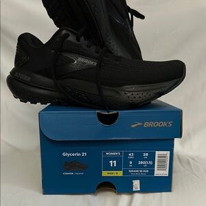 Brooks Glycerin 21 women’s Black Running Shoes